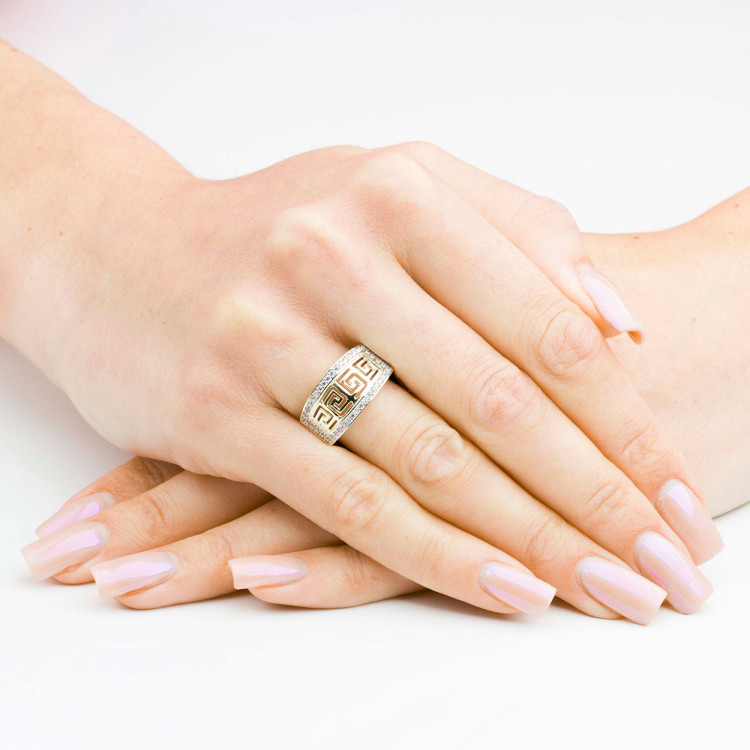 Pierścionek ze złota z wzorem greckim i białymi cyrkoniami