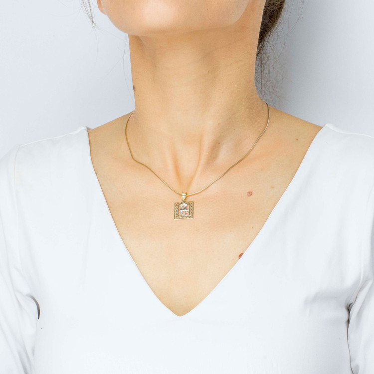 Zawieszka ze złota koziorożec z wzorem greckim