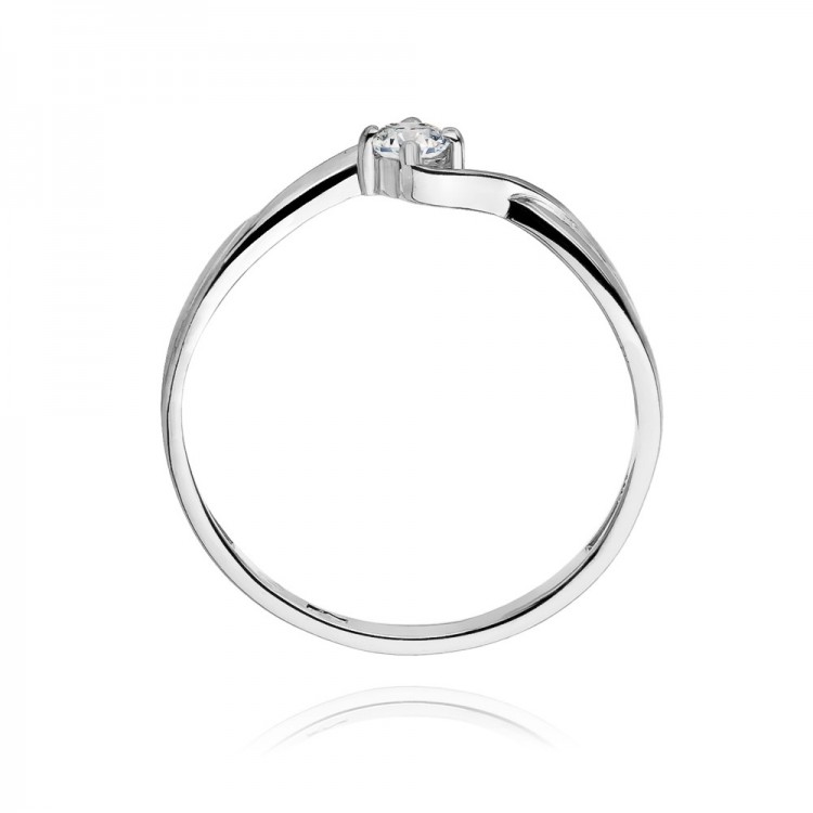 Pierścionek zaręczynowy z diamentem
