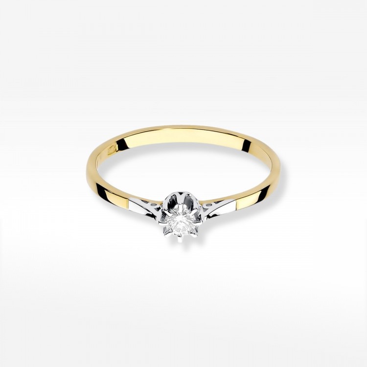 Pierścionek zaręczynowy z diamentem