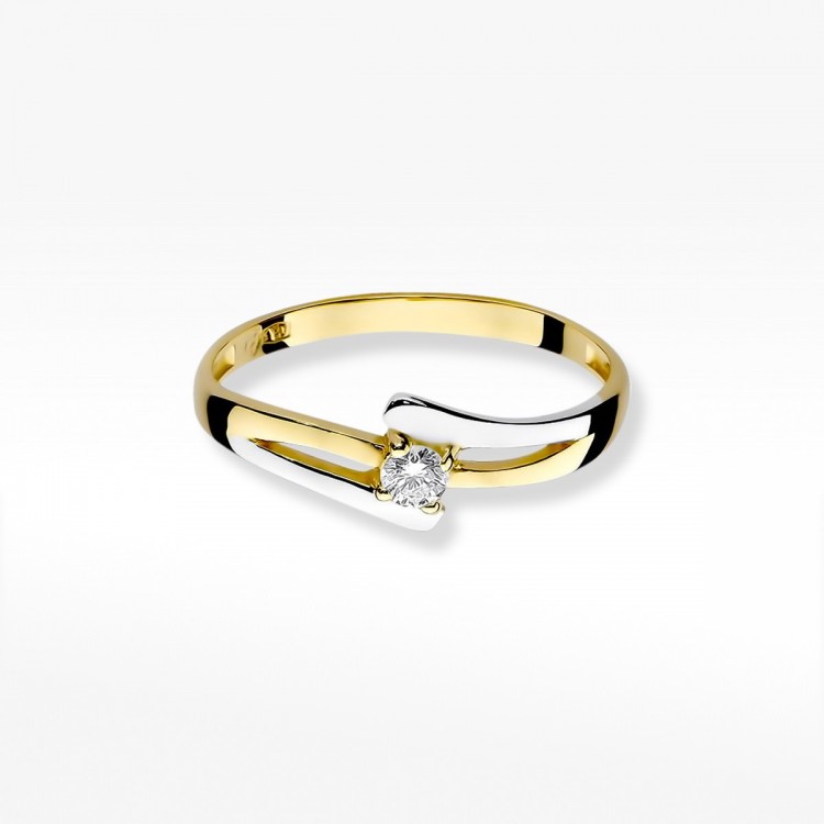 Pierścionek zaręczynowy z diamentem