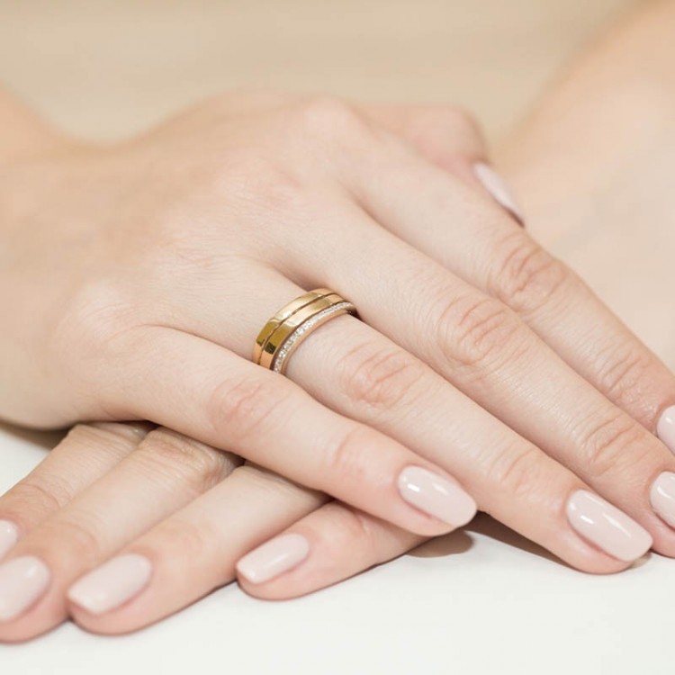 Pierścionek z diamentami