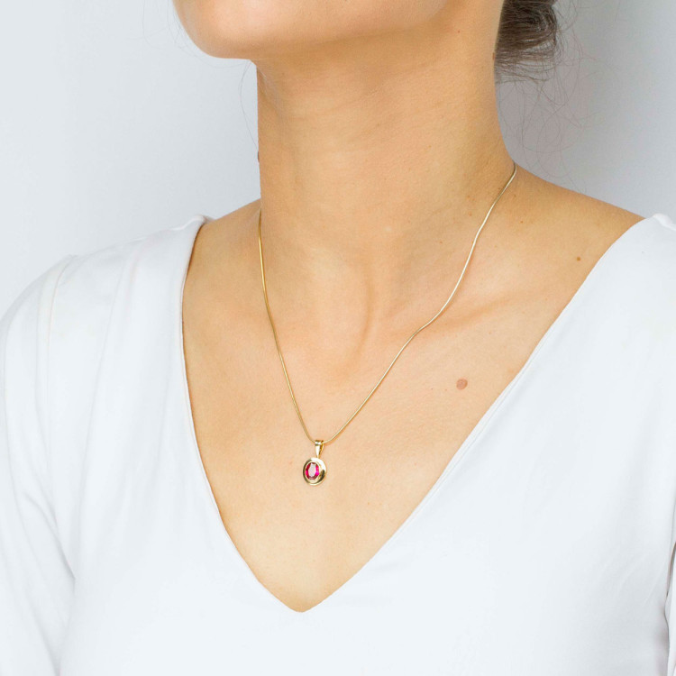 Zawieszka ze złota z różową cyrkonią