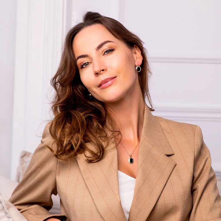 Zawieszka ze złota z onyksem