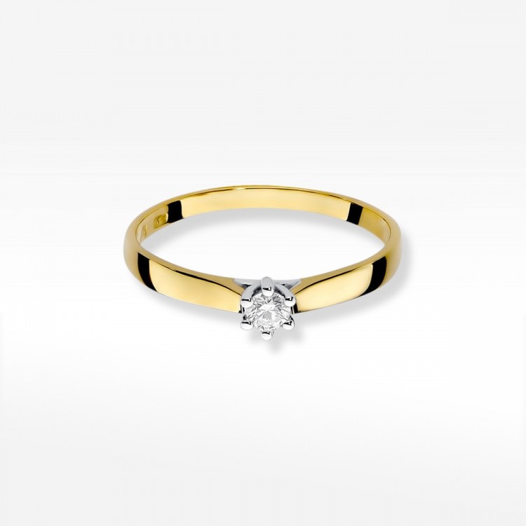 Pierścionek zaręczynowy z diamentem