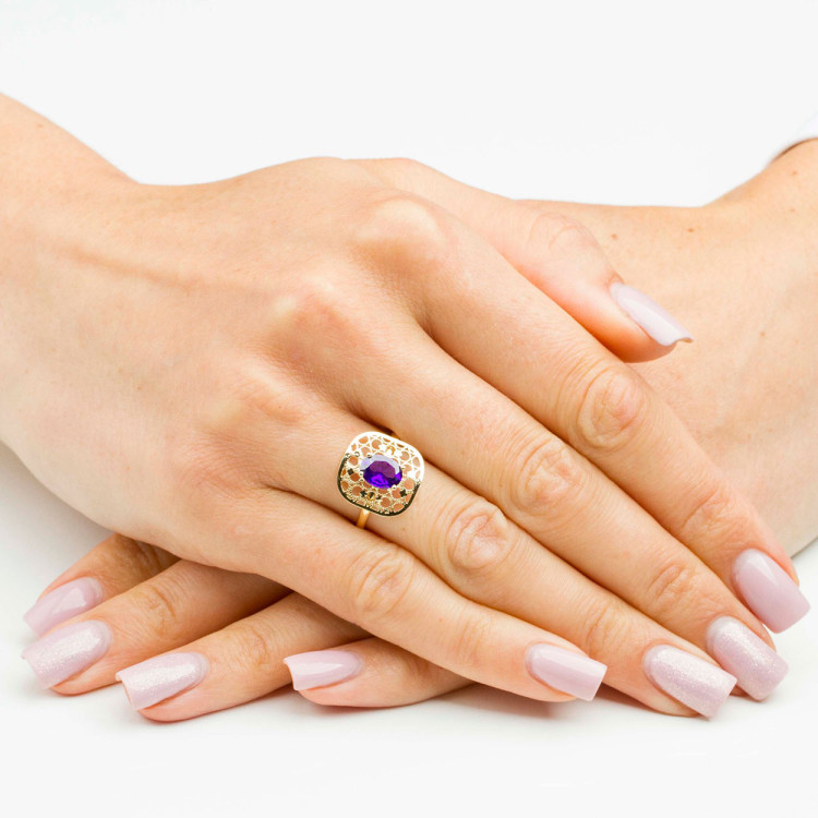 Pierścionek ze złota z fioletową cyrkonią