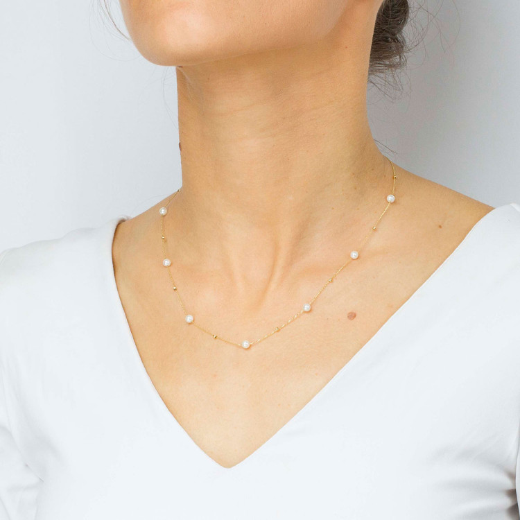 Naszyjnik ze złota 42-45cm z białymi koralikami