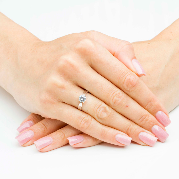 Pierścionek ze złota z białą cyrkonią