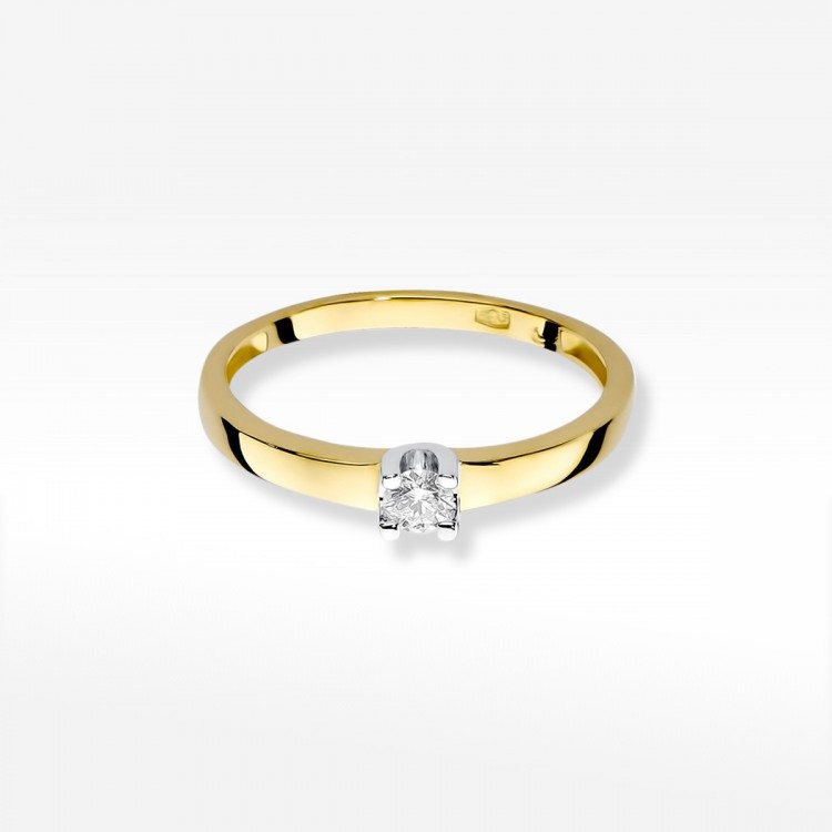 Pierścionek zaręczynowy z diamentem