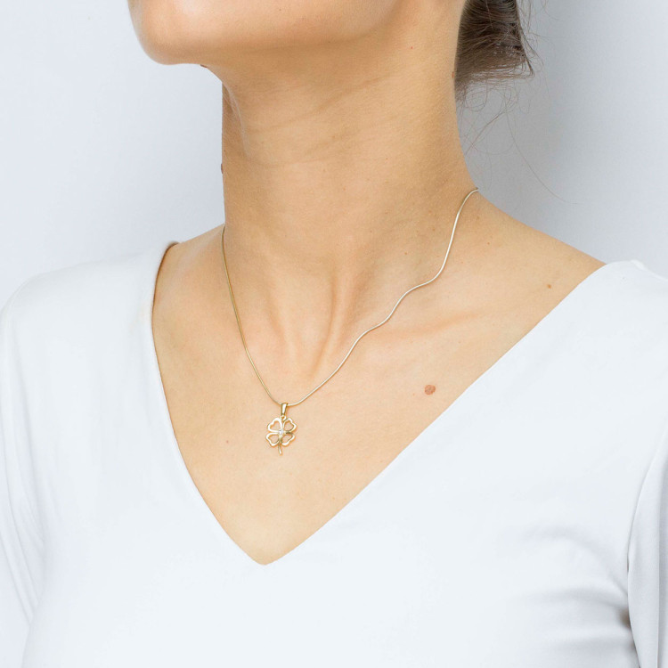 Zawieszka ze złota czterolistna koniczyna z białą cyrkonią