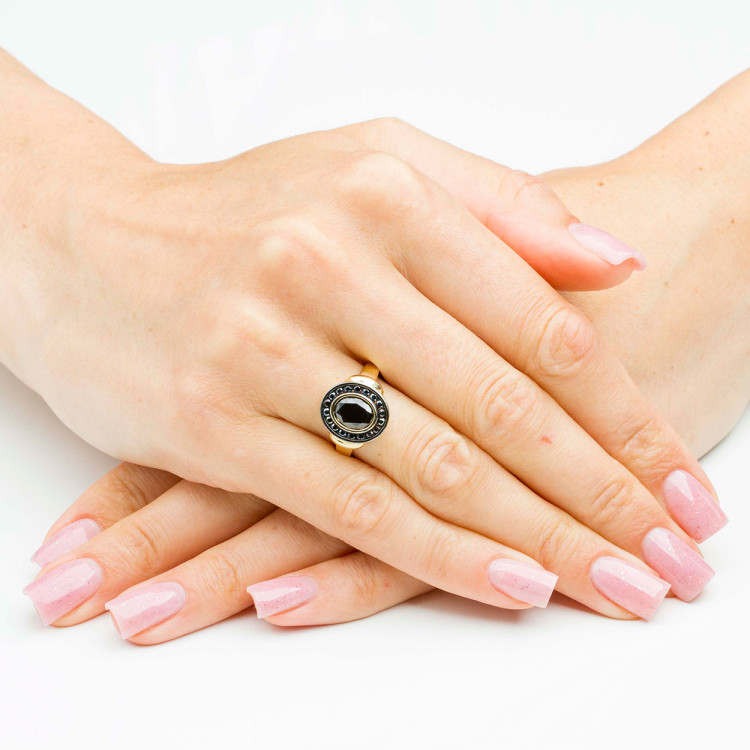 Pierścionek ze złota z czarnymi cyrkoniami