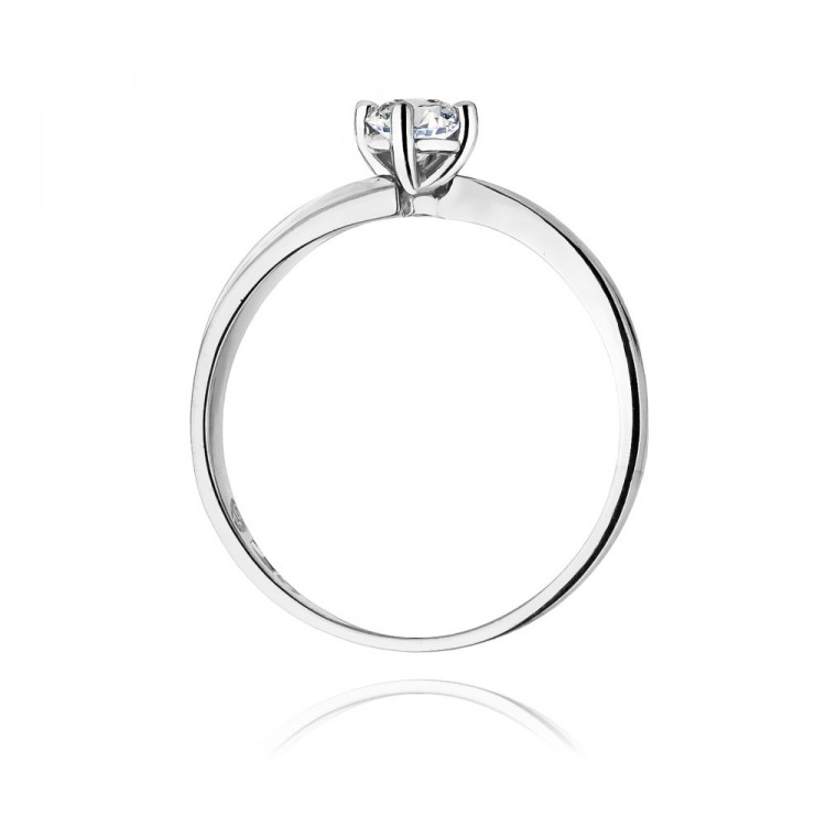 Pierścionek zaręczynowy z diamentem