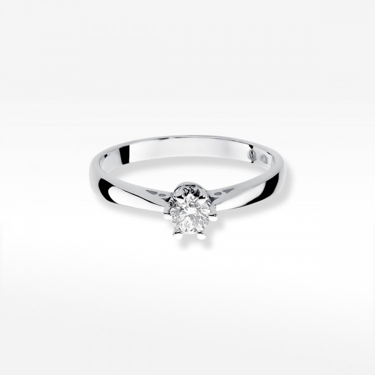 Pierścionek zaręczynowy z diamentem