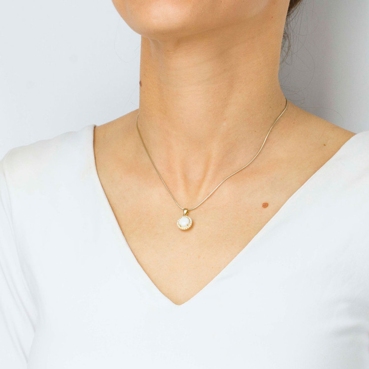 Zawieszka ze złota z opalem i białymi cyrkoniami