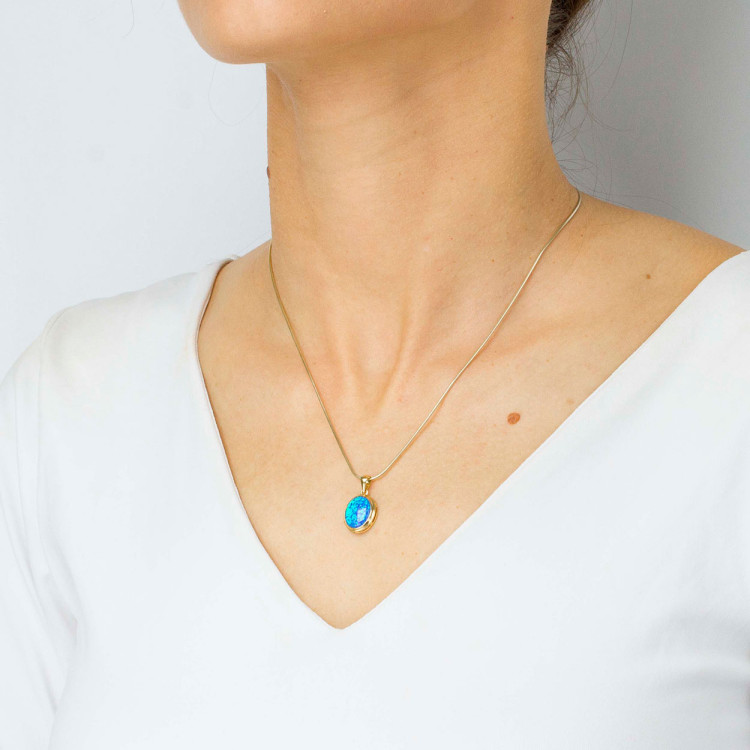 Zawieszka ze złota z opalem