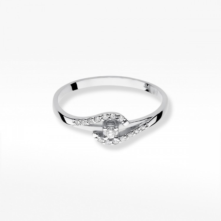 Pierścionek zaręczynowy z diamentami