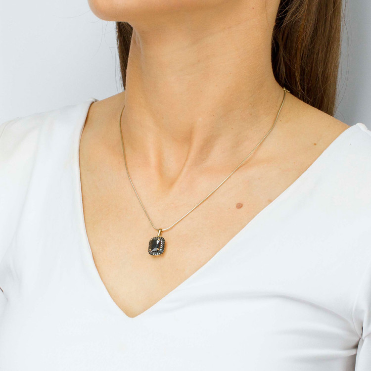 Zawieszka ze złota z czarnymi cyrkoniami