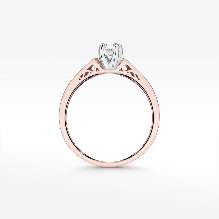 Pierścionek zaręczynowy z diamentami