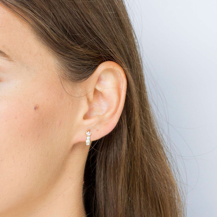 Kolczyki ze złota serca z różowymi i białymi cyrkoniami