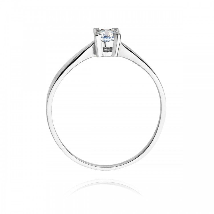 Pierścionek zaręczynowy z diamentem