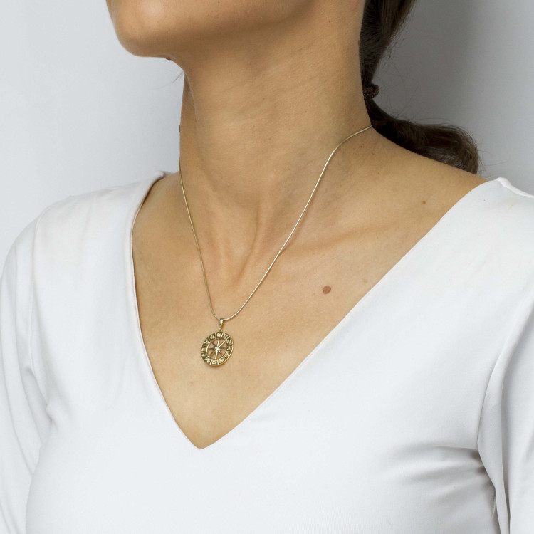 Zawieszka ze złota róża wiatrów