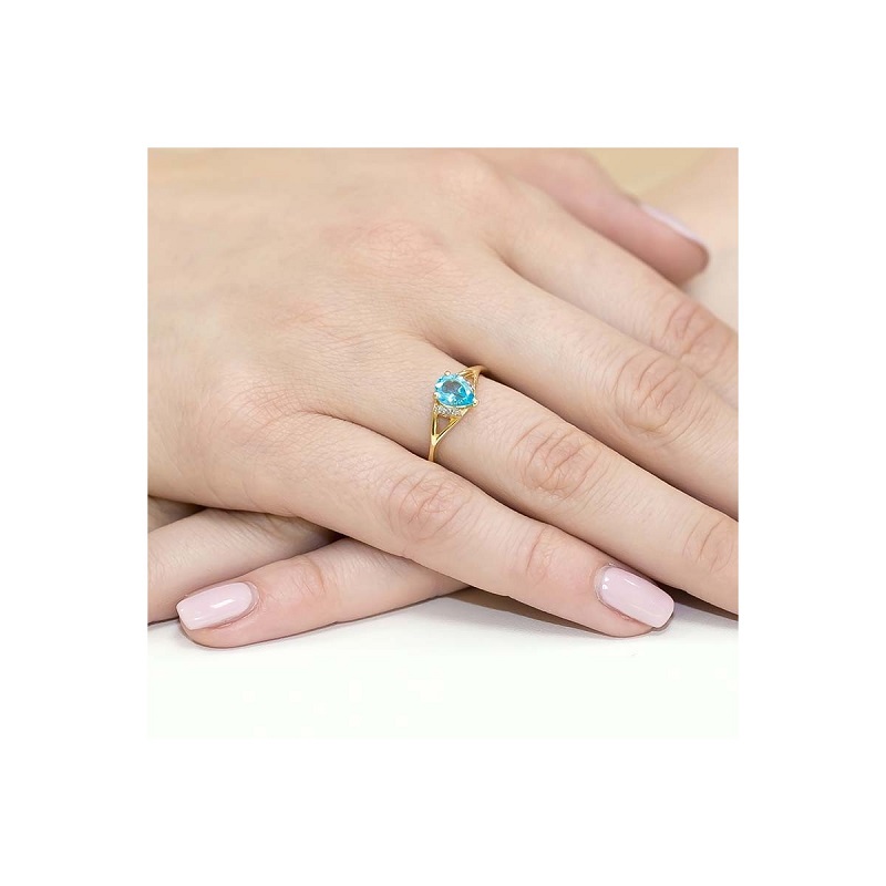 zloty-pierscionek-z-topazem